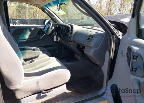 2000 Dodge Dakota Slt/Sport from USA, damaged, VIN 1B7GL22N7YS517693